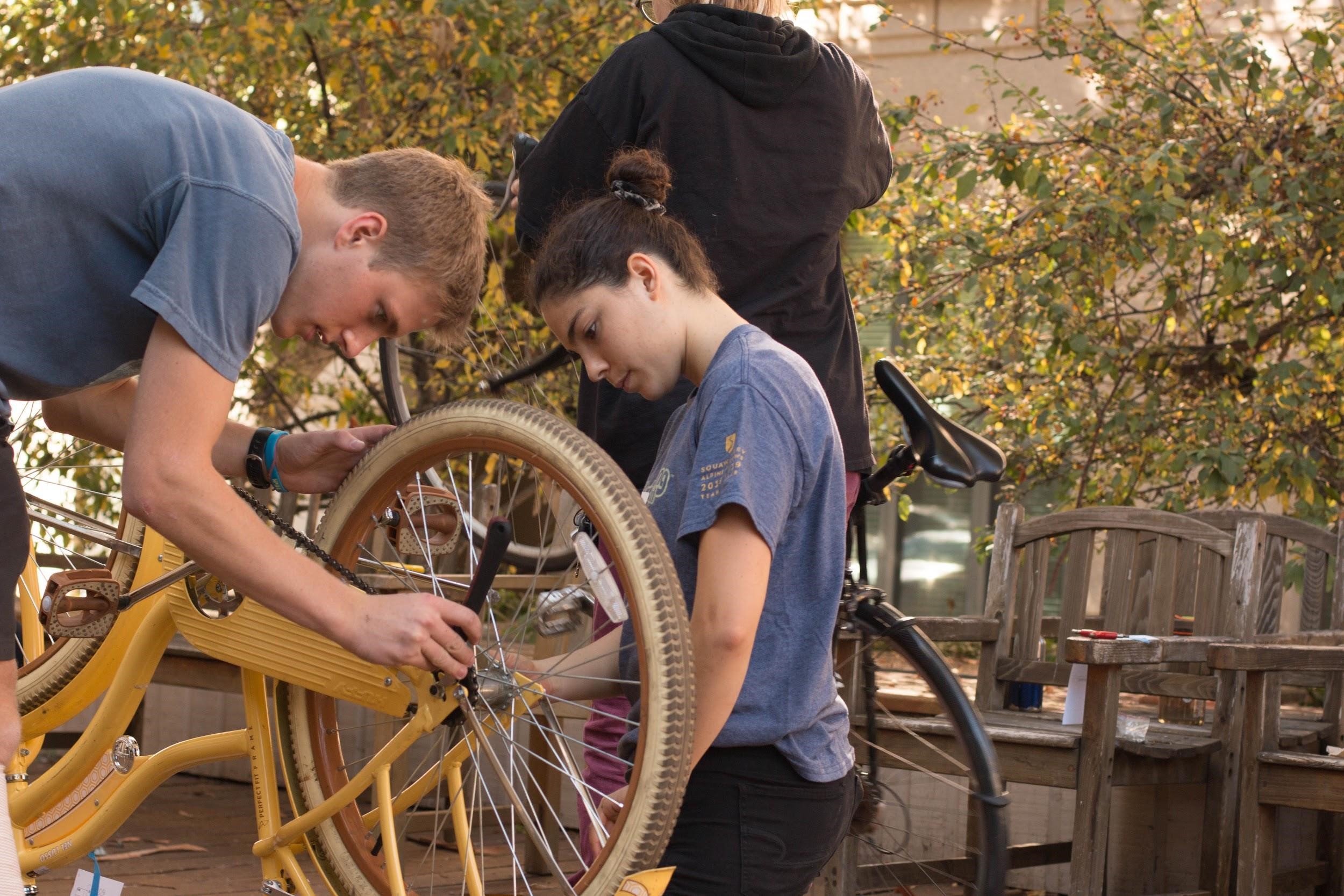 stanford-bike-repair.jpg